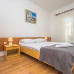 بيت ضيافة Jurin 4*